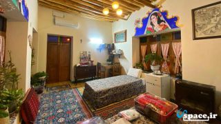 نمای داخلی اتاق شه بانو اقامتگاه بوم گردی ماه سلطان - شیراز